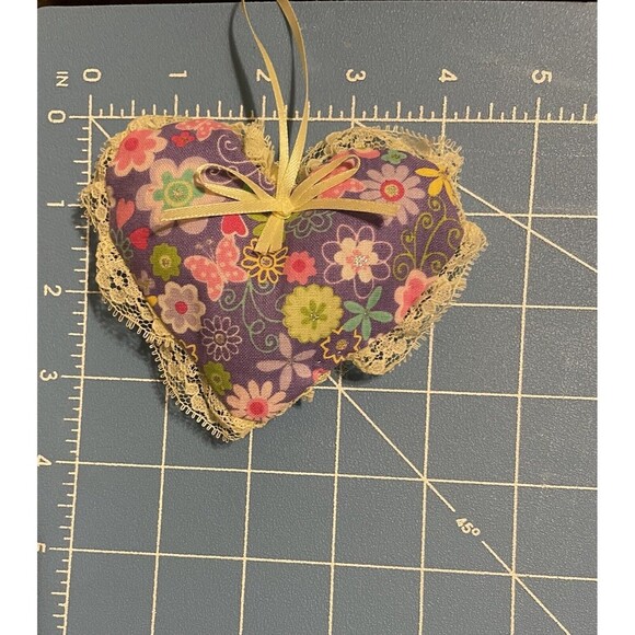 Six Vintage Fabric Handmade Puffy Hearts Some Hangers Some Pocketed - Picture 6 of 11